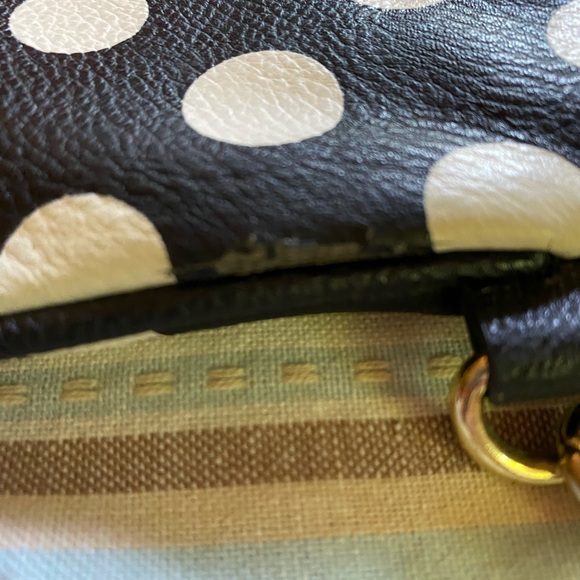 BETSEY JOHNSON Black & White
Polka Dot “J” Bownanza Wallet
Wristlet 9" x 6". - Picture 16 of 16